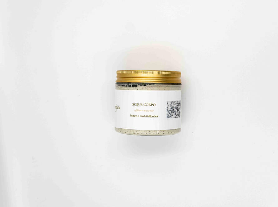 Vasetto dello Scrub Corpo Manipura mostrato frontalmente su sfondo bianco.